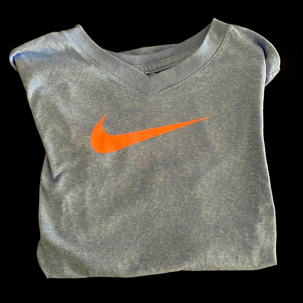 Girls Nike dry fit blue  and pink shirt size large